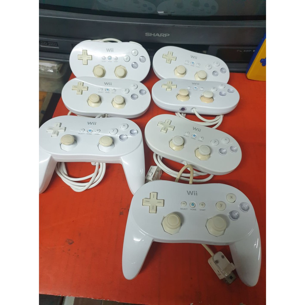 Original Nintendo Wii Pro Classic Controller (Analog yellowing