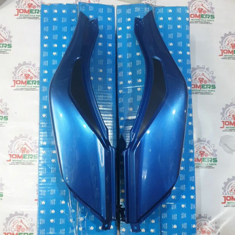 DOMINAR 400 SEAT COWL LEFT / RIGHT CALIFORNIA BLUE GENUINE ( mel