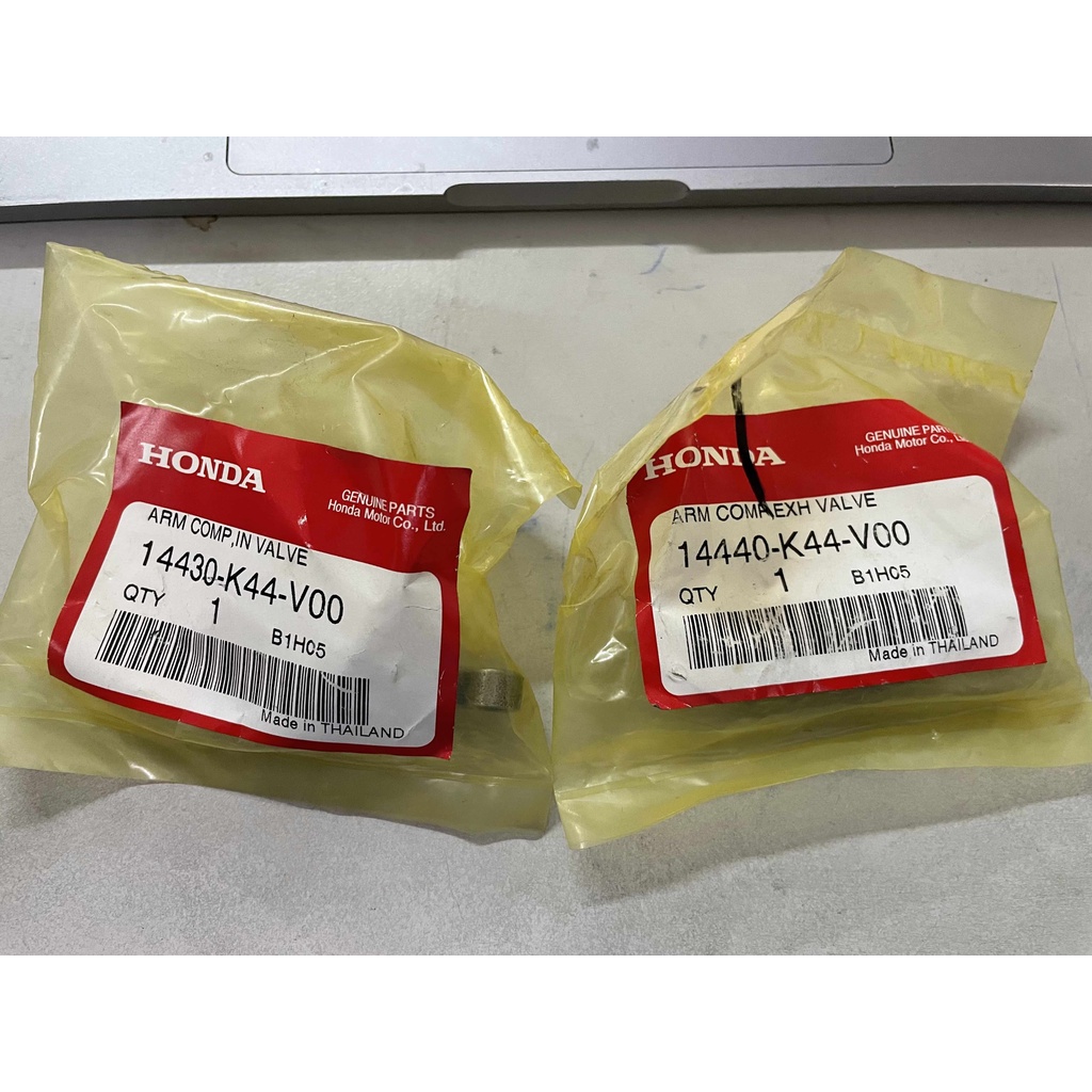 Honda Genuine Intake and Exhaust Rocker Arm for Beat Fi V1 and Zoomer