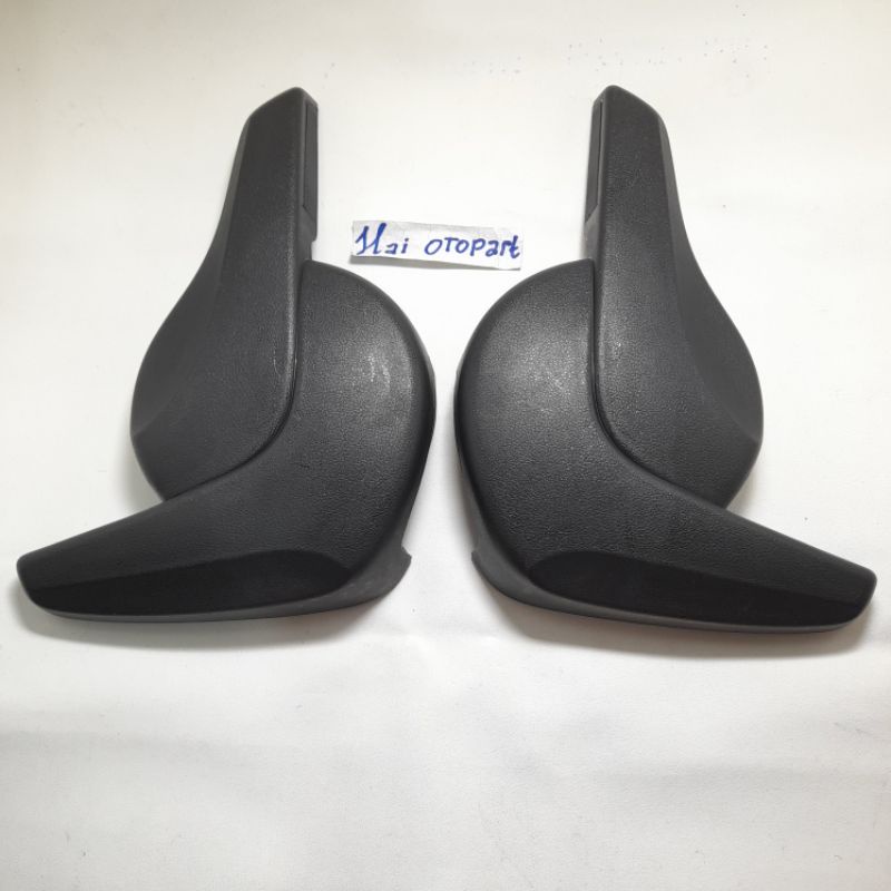 Fortuner innova reborn hand seat handle set 2016 to 2021 unit price R/L