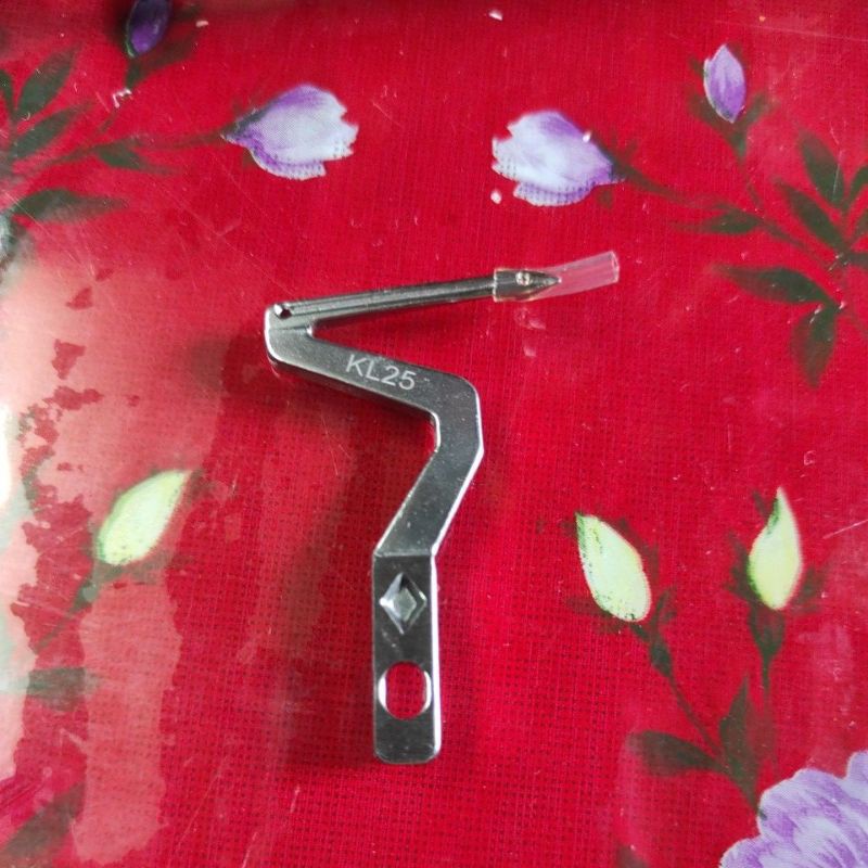 Siruba 747 4 thread Edger Upper Lower looper KL25 LG25 747 LP26 Golden