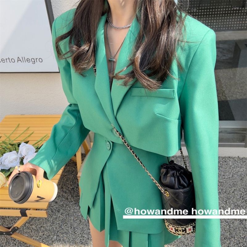 Fashionable Korean Style Short Suit Jacket Elegant Pleated Skirt Two