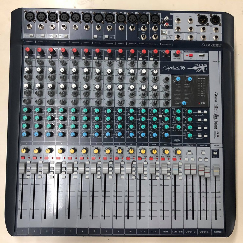 Soundcraft Signature 16 Professional Audio Analog 16Channel Mixer with