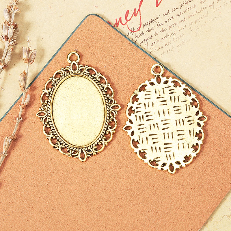 10pcs Handcrafted DIY Photo Frame Necklace Metal Pendant Wedding