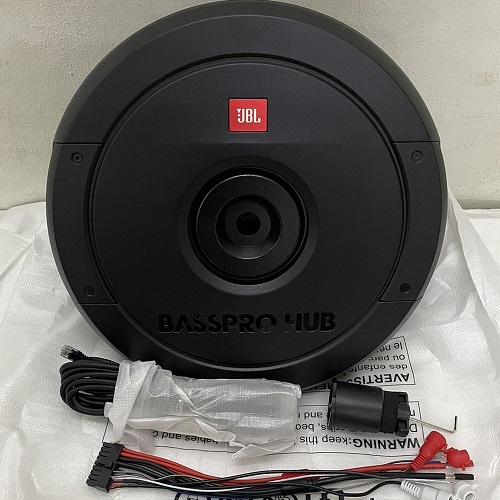 JBL BASSPRO HUB 11” ( 279MM ) CLASS-D SPARE TIRE SUBWOOFER WITH BUILT
