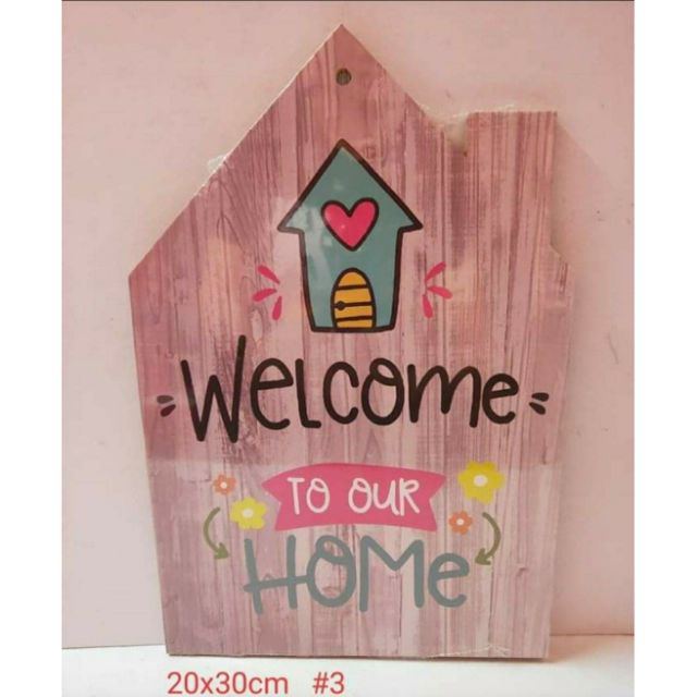 Wooden Wall Decor House Shaped with hem rope for hanging 20 x 30cm