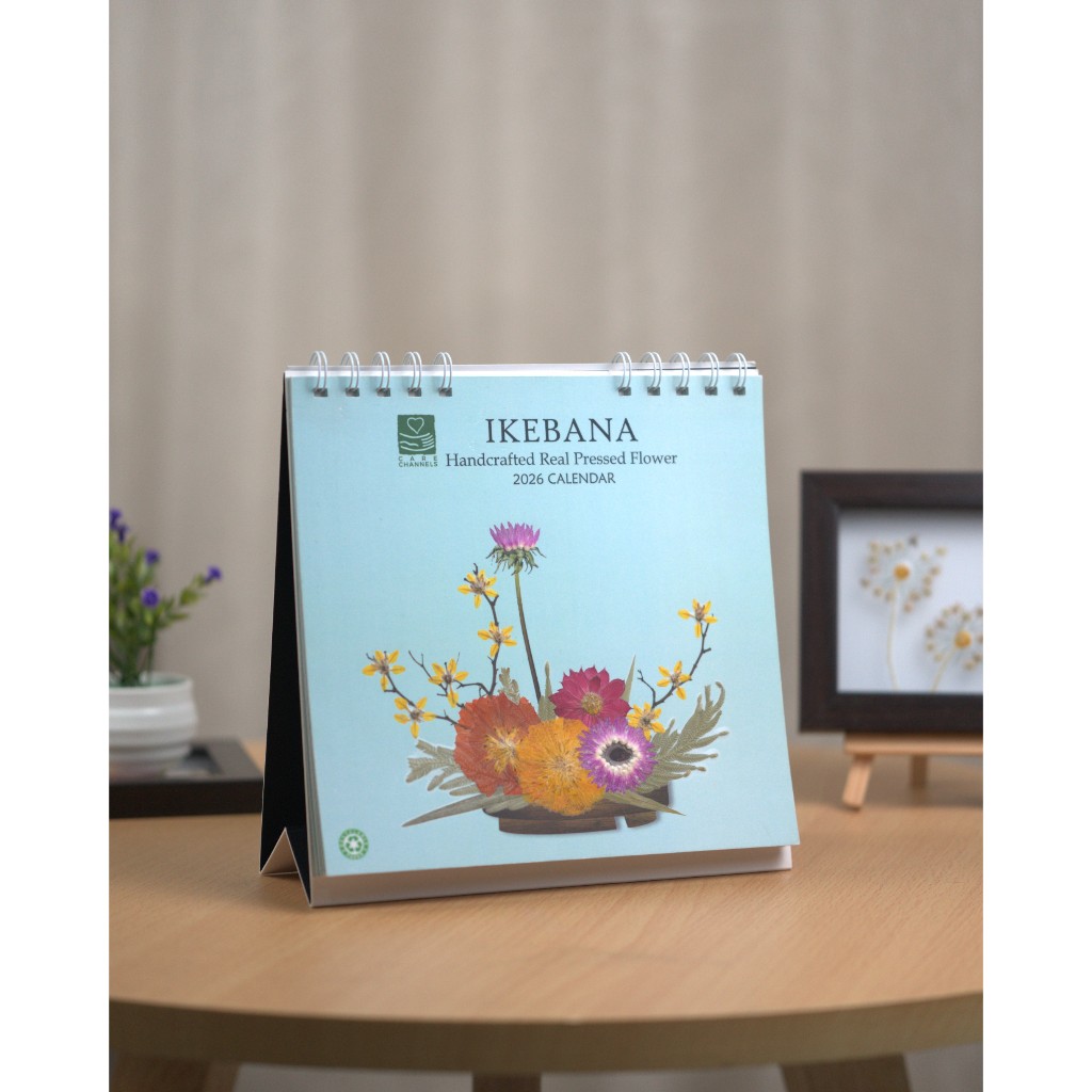 Handcrafted Real Pressed Flower 2026 Calendar "Ikebana" Desk Calendar