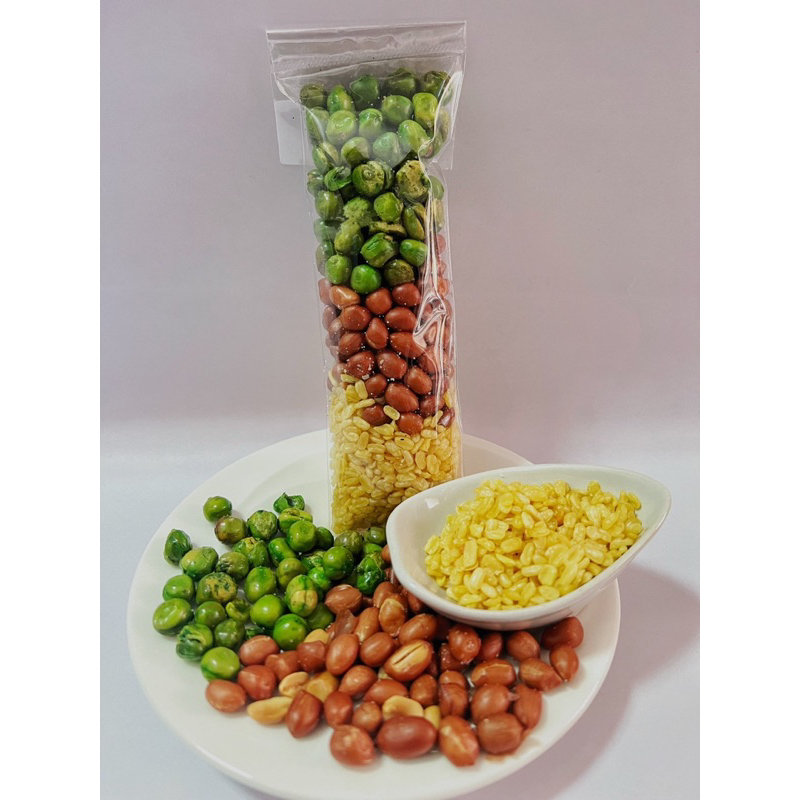 3 Friends Of Crispy Nuts Consisting Of Green Peas Peanuts Soybeans