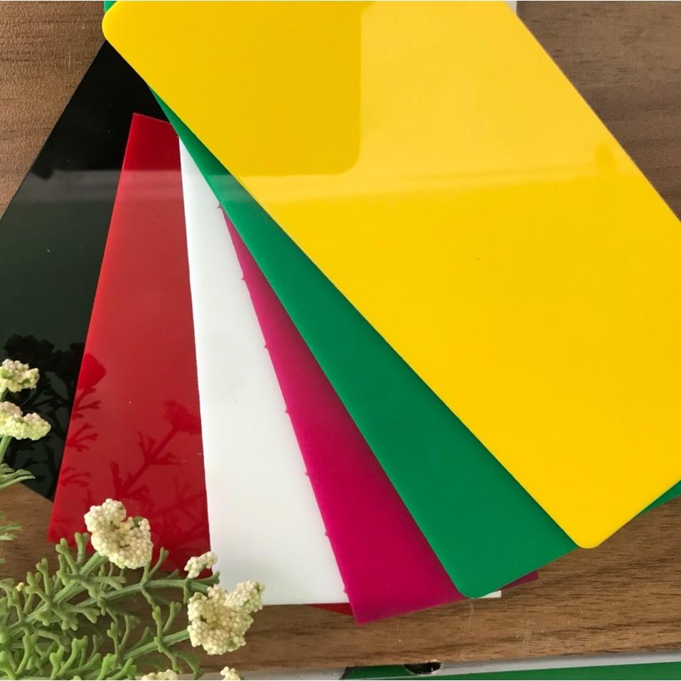 Mica Plastic Sheet In White Mica Color 2mm Mica Size A3 A4 A5