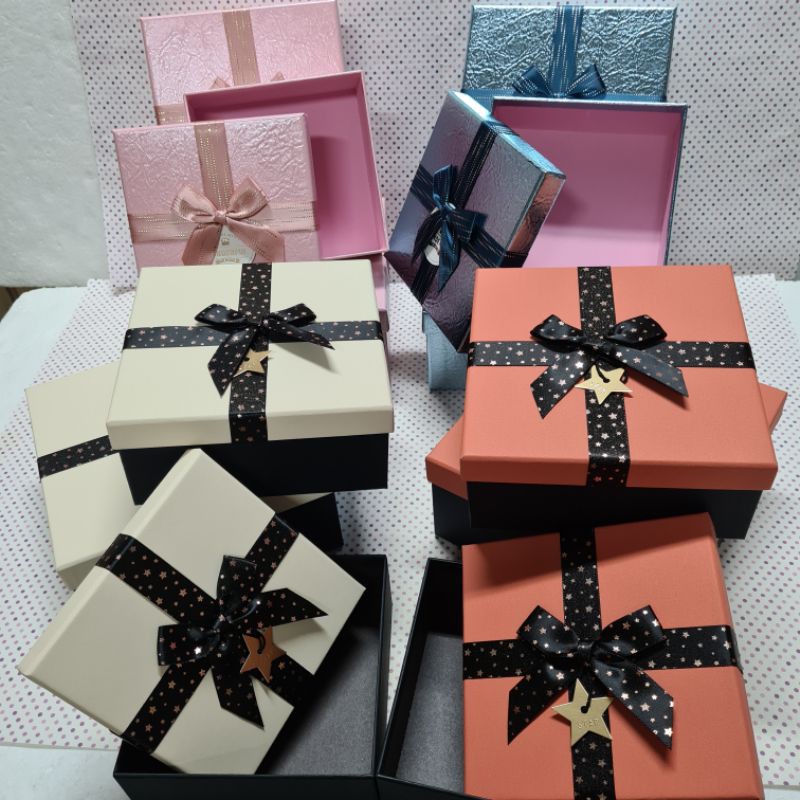 {3 Sizes} Gift Box, Gift Box with Matching Bow Ribbon detailed, Square