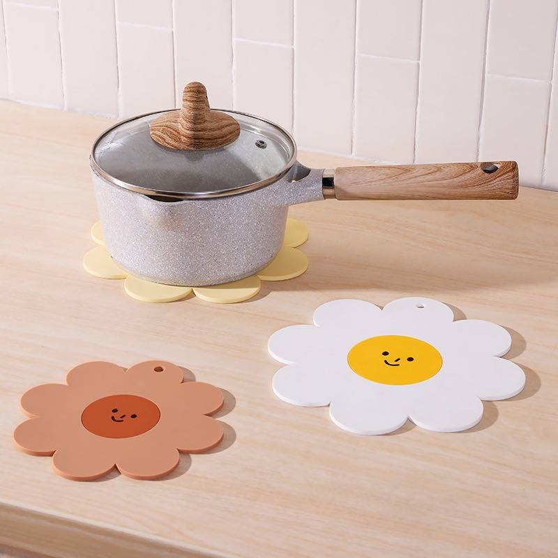 New Sunflower Coaster Silicone Insulation Pad Home Soft Plastic Kitchen