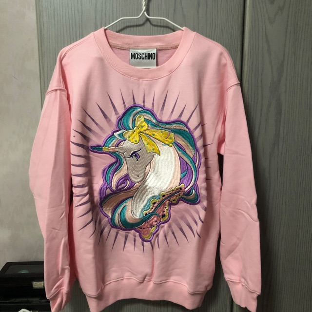 เสื้อสเวตตอร์ MOSCHINO UNICORN (NEW) Shopee Thailand