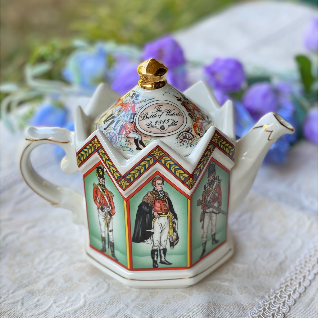 กาชา กาชาเซรามิก Vintage Novelty Sadler Teapot / Tea Pot Duke Of