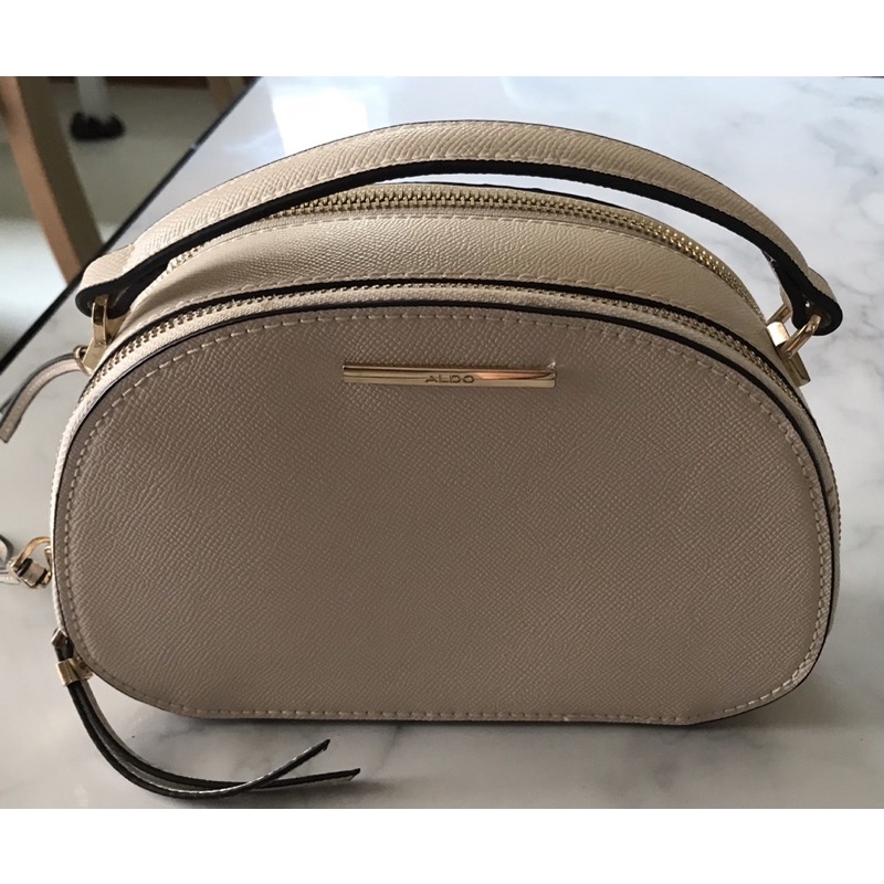 กระเป๋าสีขาวครีม Aldo Shopee Thailand