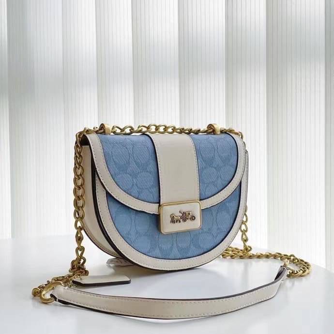 Coach ALIE SADDLE BAG IN SIGNATURE CHAMBRAY Shopee Thailand