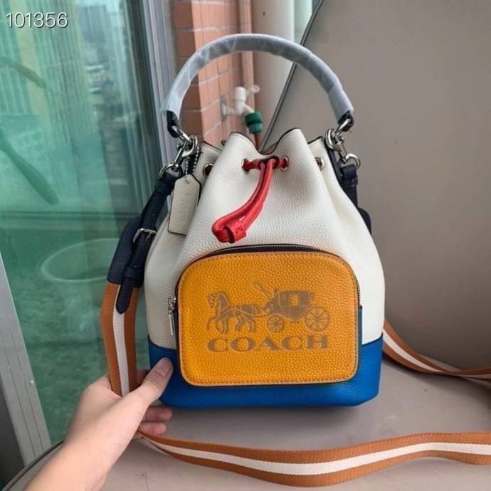 Coach JES DRAWSTRING BUCKET BAG IN COLOUR BLOCK WITH HORSE AND CARRIAGE