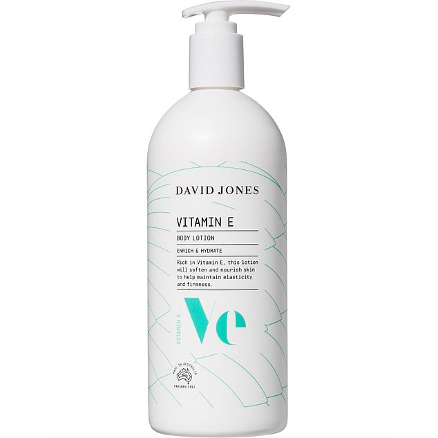 VITAMIN E BODY LOTION 500ML ครีมทาผิวกายวิตามิน อี บอดี้โลชั่น ของเด