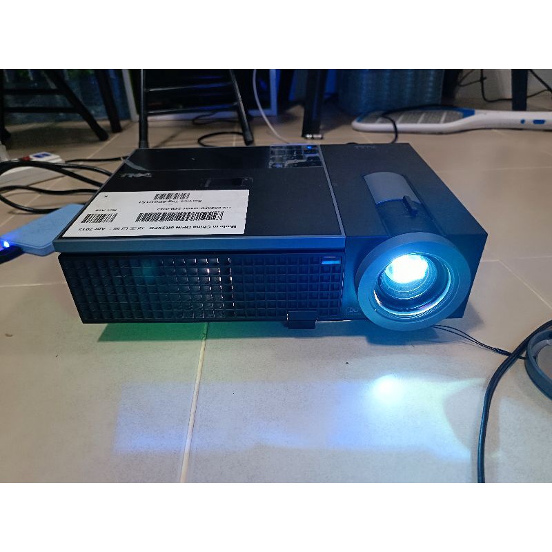 Secondhand projector Used projector โปรเจคเตอร์มือ2 โปรเจคเตอร์แสงแรง