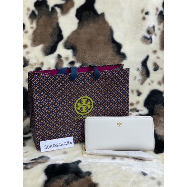TORY BURCH ROBINSON PASSPORT CONTINENTAL WALLET WHITE Shopee Thailand