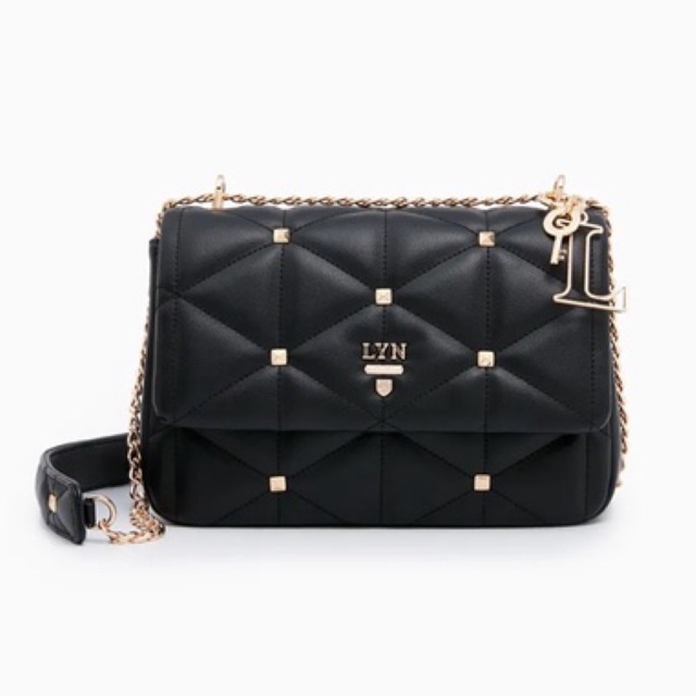 LYN รุ่น Trista M Crossbody Bag Shopee Thailand