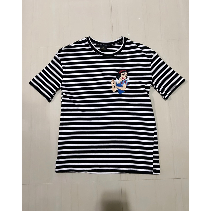 “NEW” ZARA tshirt ลายสโนไวท์ สภาพดี Shopee Thailand