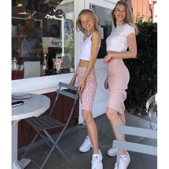 Brandy Melville phoebe skirt 蝦皮購物