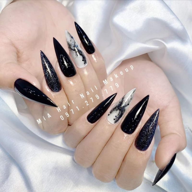 Móng tay giả Thiết kế theo mẫu nail box màu đen phom nhọn Shopee Việt Nam