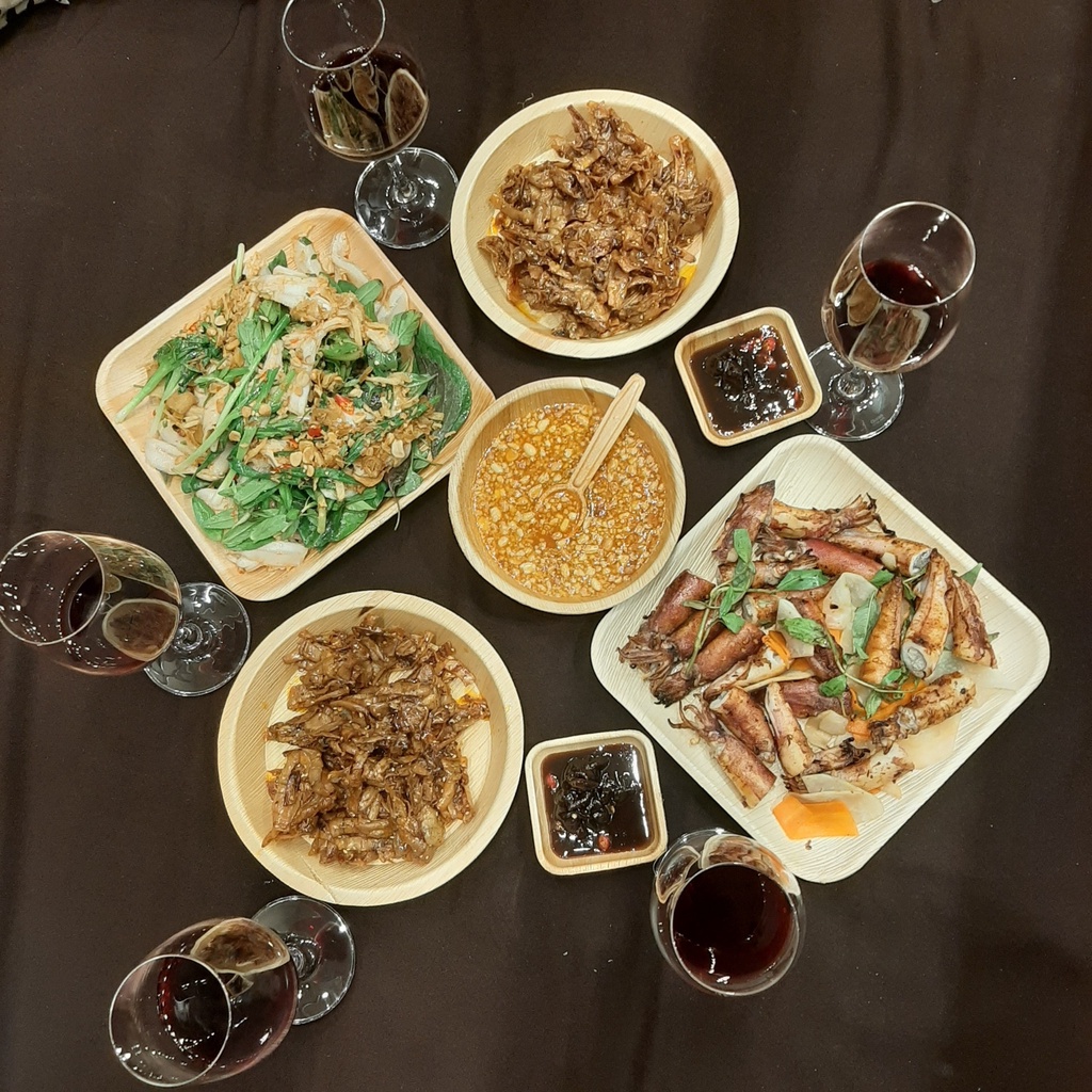 Combo mo cau picnic, camping, du lịch/chén đĩa mo cau dùng 1 lần cao