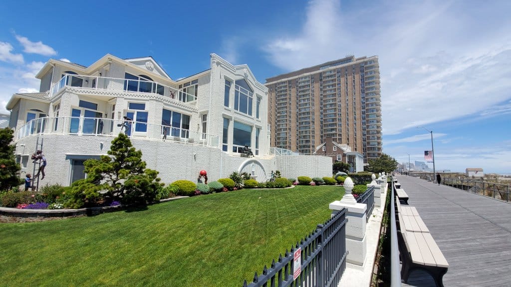 Ventnor Beachfront Estate Property Auction Downbeach BUZZ