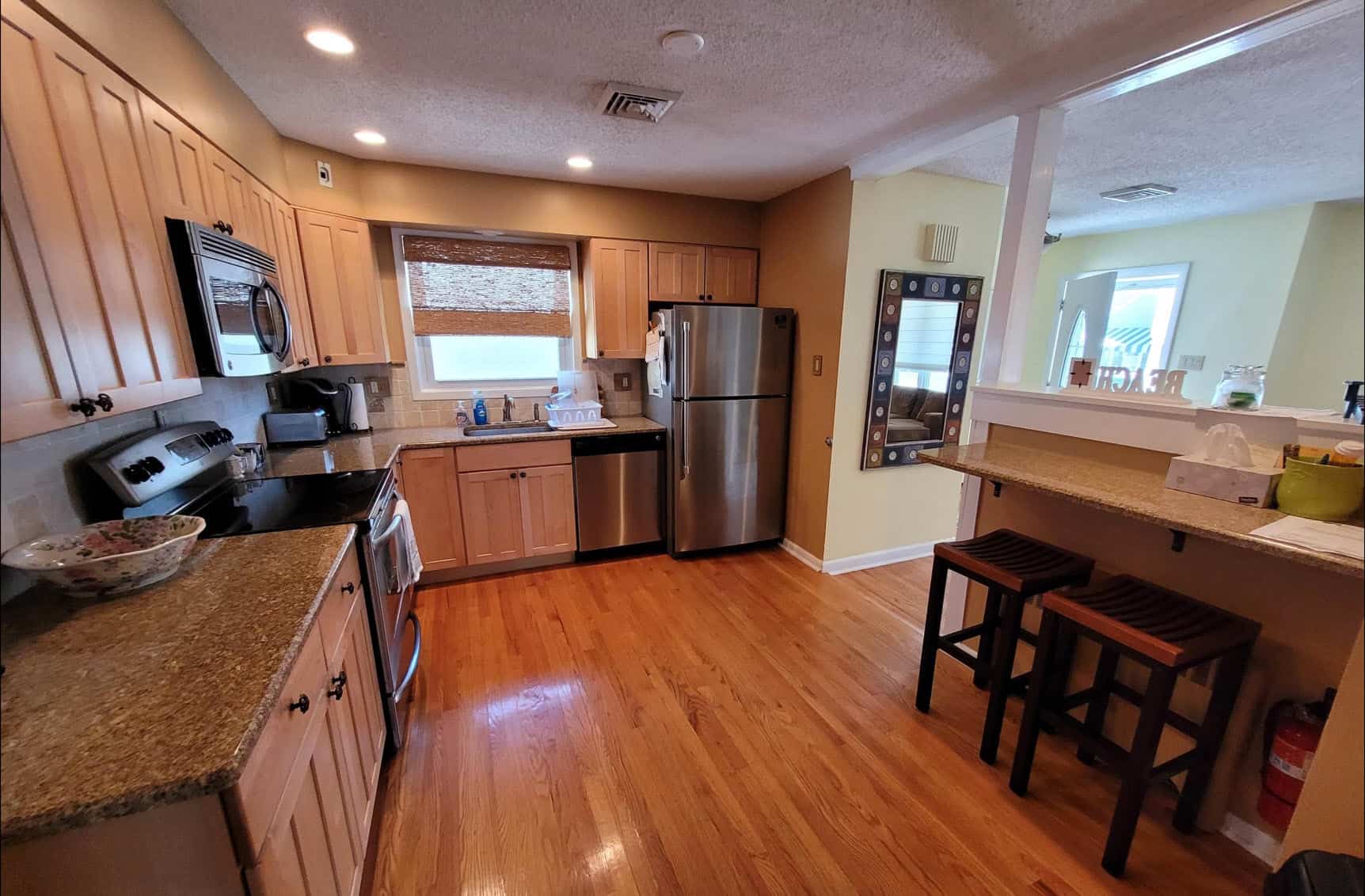 Margate JULY & AUGUST 2023 Vacation Rental Downbeach BUZZ