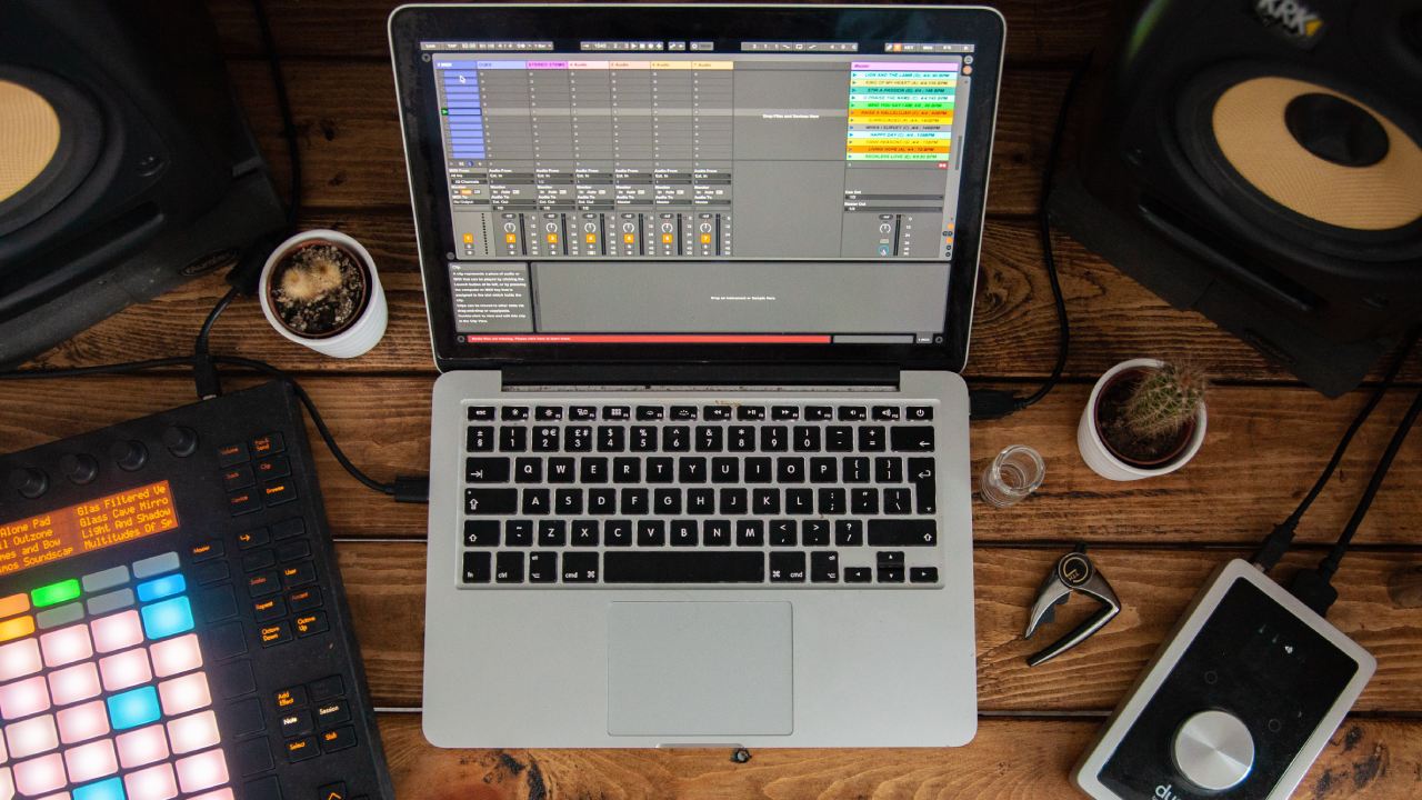 How to Mix Audio in a Home Recording Studio DCR