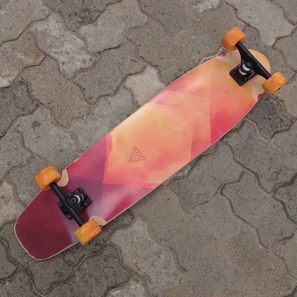 Skateboard and longboard wheelbase explained Downhill254