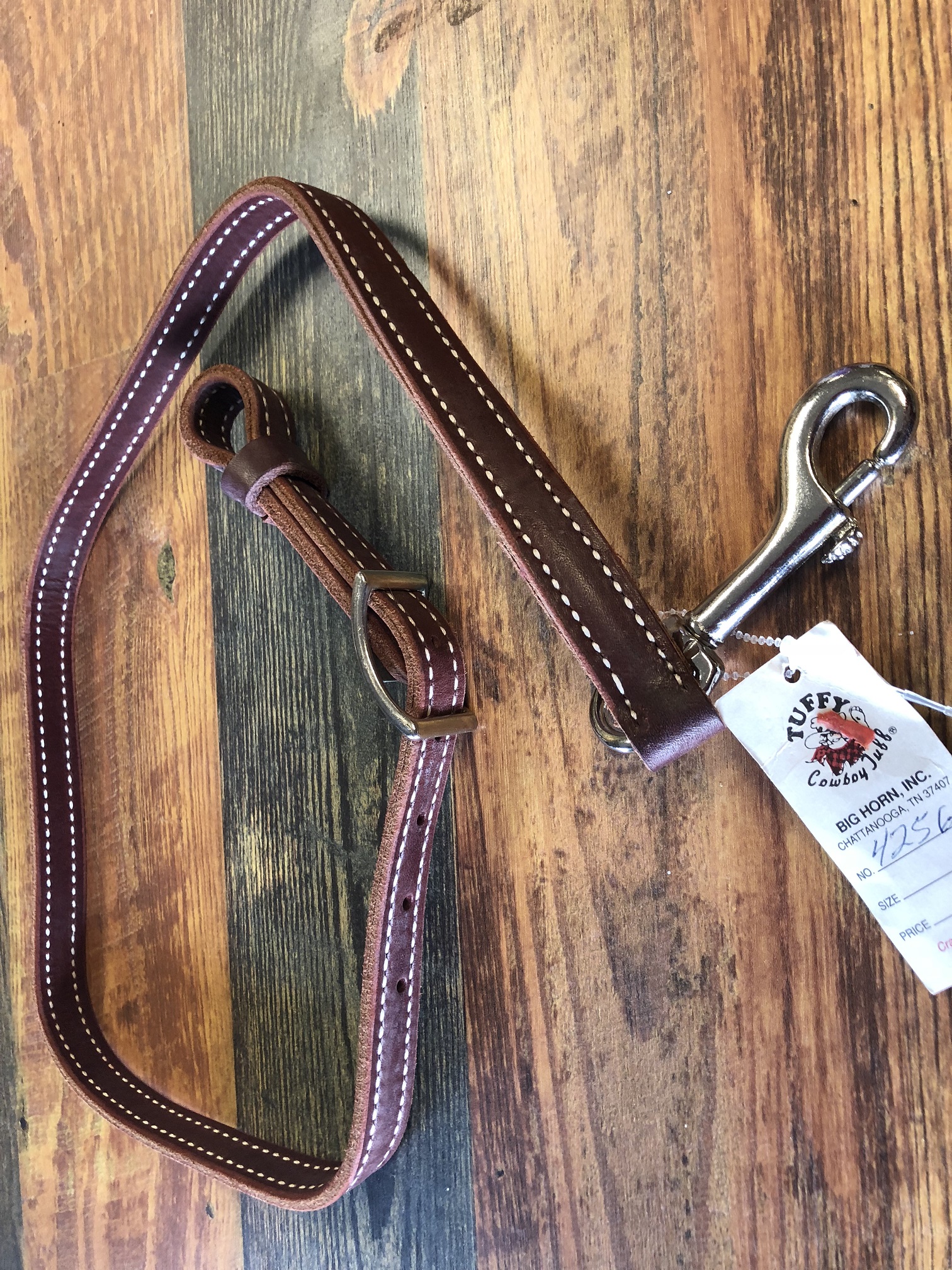 Fabtron's handtied leather laces feature leather construction and