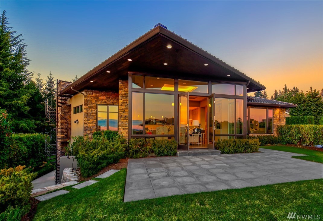 Home of the Month Modern Clyde Hill Home Features Breathtaking Views