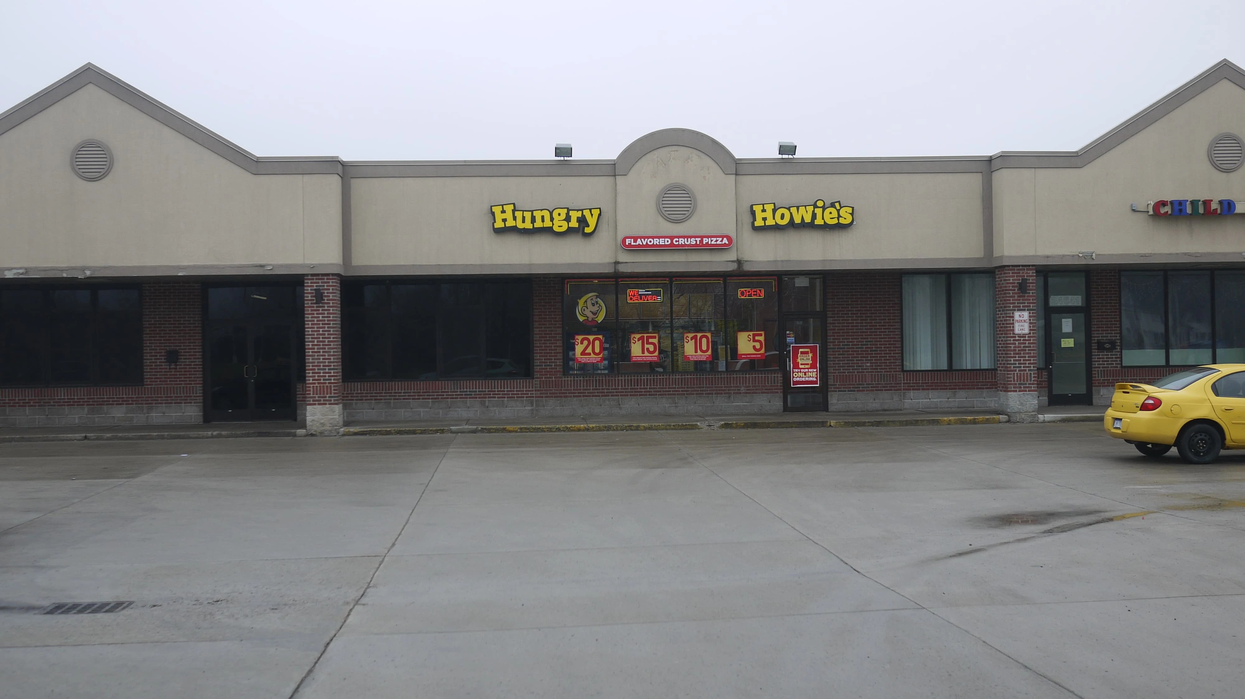 Hungry Howies Downtown Flat Rock