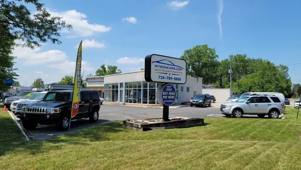 Rite On Auto Sales FROH Featured Business Downtown Flat Rock