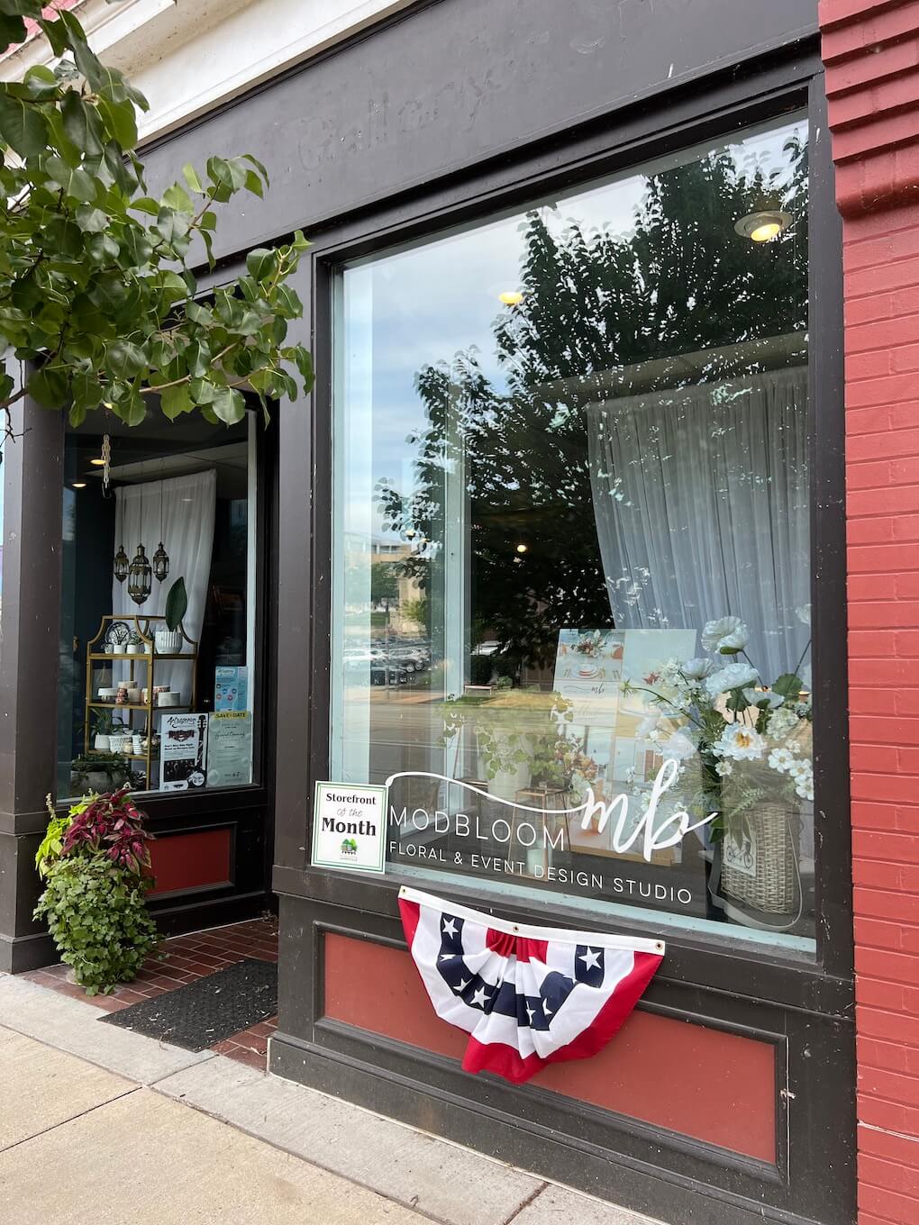 Local Florist Uses Talent to Decorate Storefront Downtown Janesville