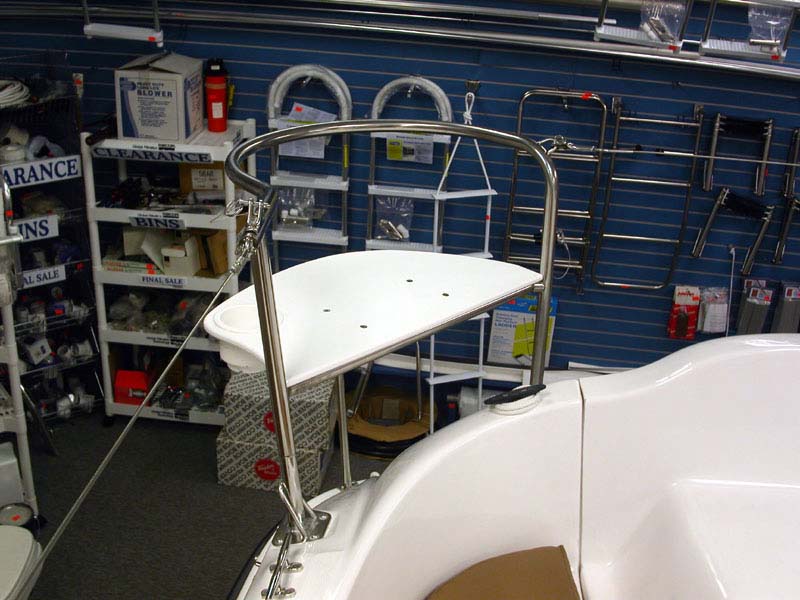 Dowsar Marine Supplies / MacGregor 26M Stern Rail Seats