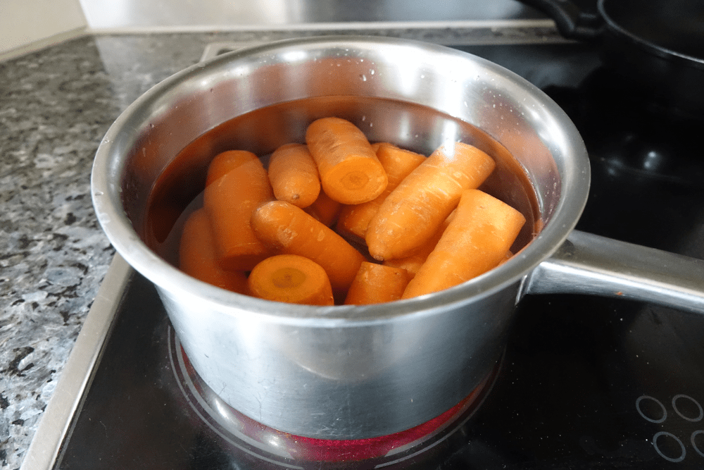 Moro'sche Karottensuppe beim Hund altes Hausmittel neu