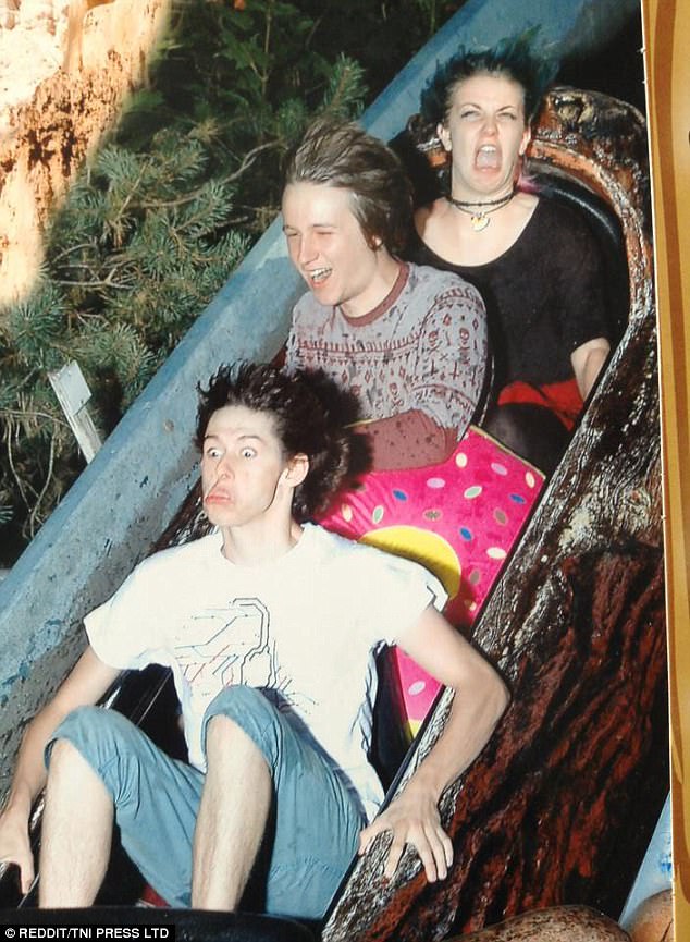 23 Of The Most Hilarious And Funniest Roller Coaster Ride Photos You'll