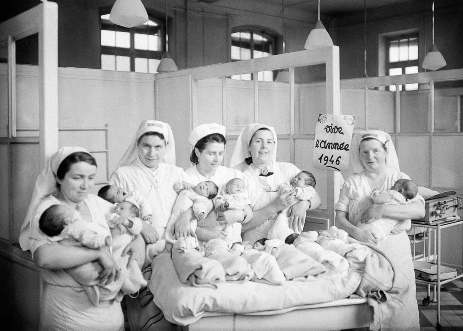 These Historical Photos Communicate How Huge The Baby Boom Was Page 2