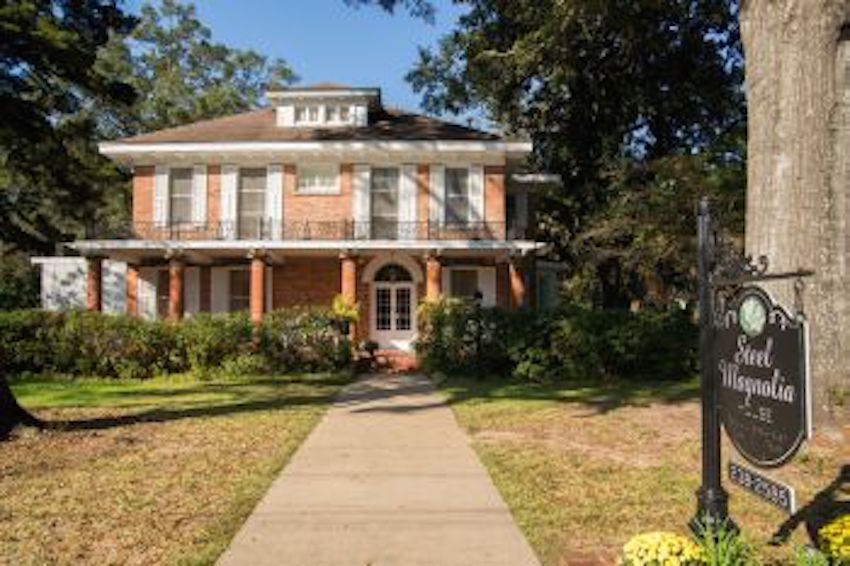 Iconic House From 'Steel Magnolias' Is A Charming B&B Now And You Can