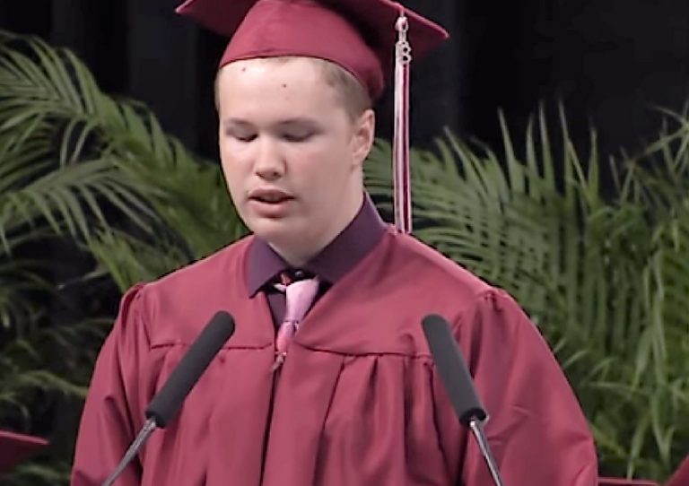 Teen With NonVerbal Autism Finds Voice During Graduation Speech