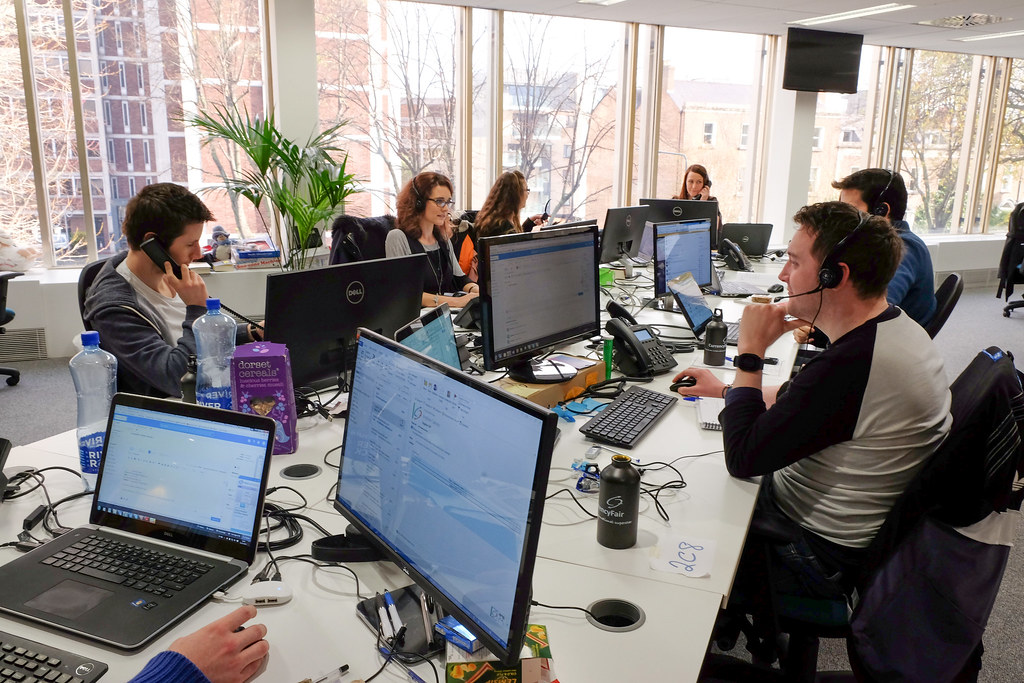 The site Wayfair Is Hiring For WorkFromHome Jobs