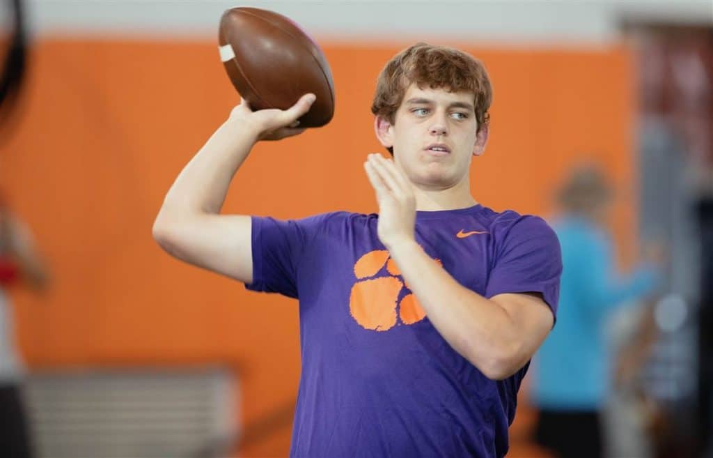 Arch Manning Scores Impressive 50Yard Touchdown Toss