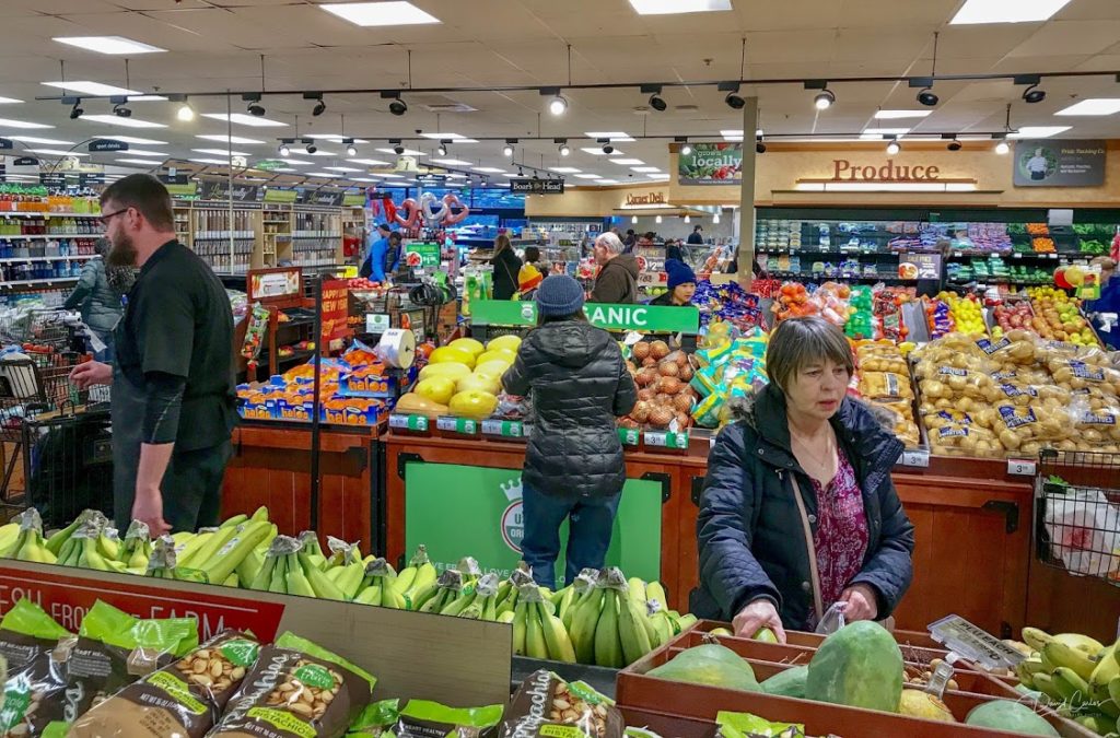 QFC, Safeway, Fred Meyer announce they are limiting store occupancy