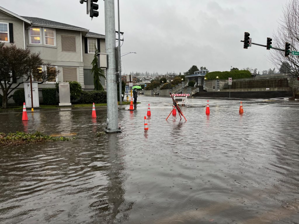Scene in Edmonds Heavy rains cause local flooding My Edmonds News