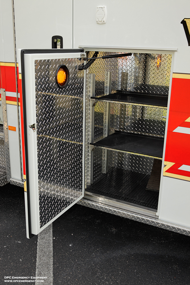 Hurlock Volunteer Fire Company / PL Custom Titan MediumDuty Ambulance DPC Emergency