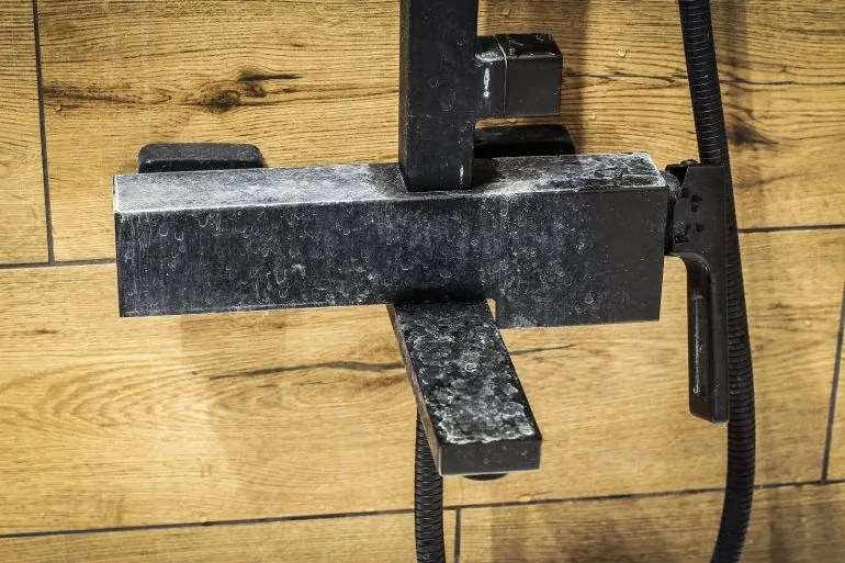 How to Remove Limescale and Tips to Prevent it in Your Home