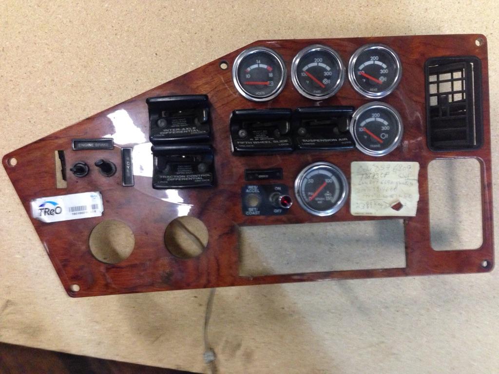 2006 Freightliner Classic Xl Instrument Cluster | Payless Truck Parts